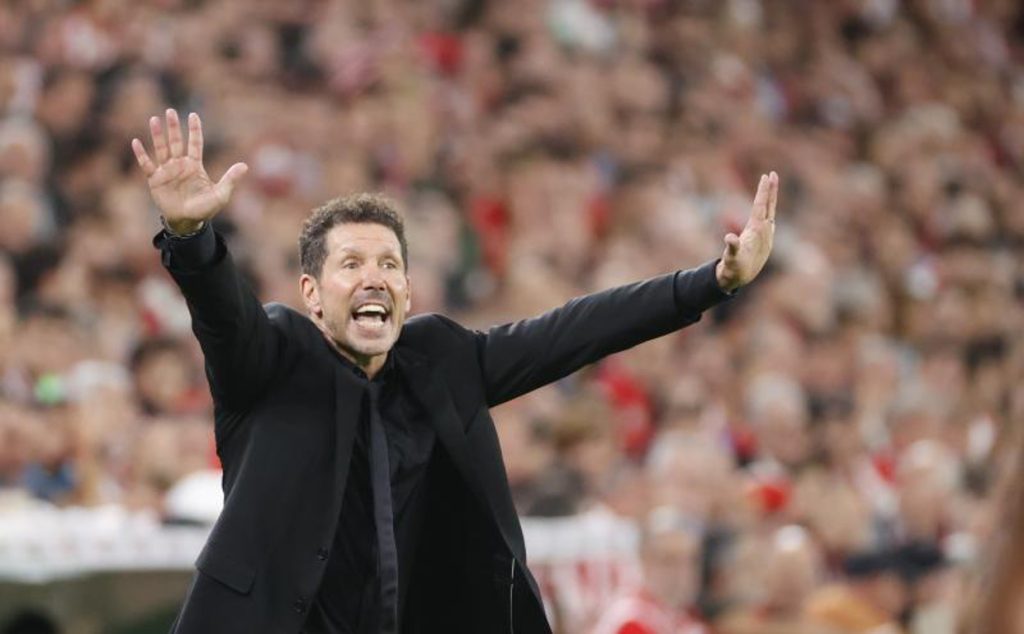 Desencajado del once de Simeone 