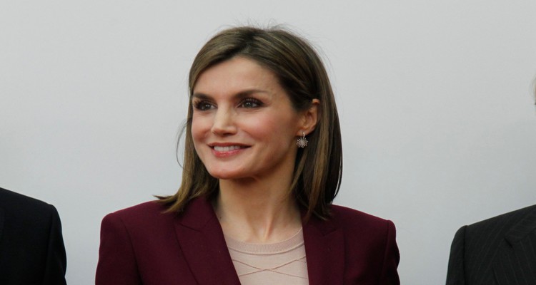 La reina Letizia ¿cuántas operaciones se ha realizado?