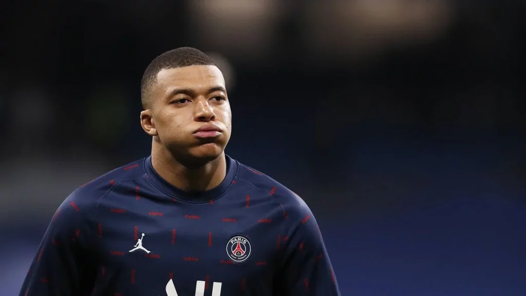 Mbappé: los equipos a los que podría llegar en enero 60 Volver a tocar la puerta del Real Madrid