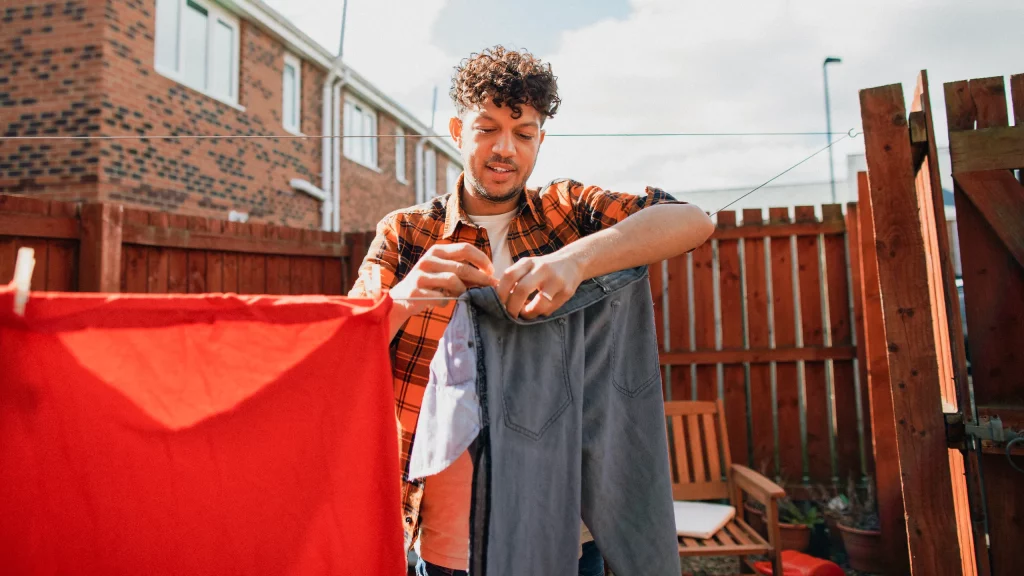 Trucos para lavar a mano tu ropa y que quede más limpia que la lavadora