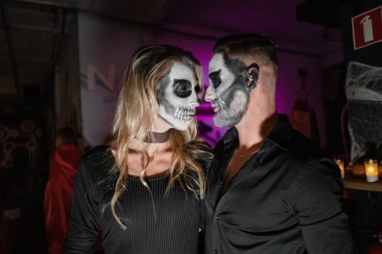6 ideas para disfraces de Halloween en pareja