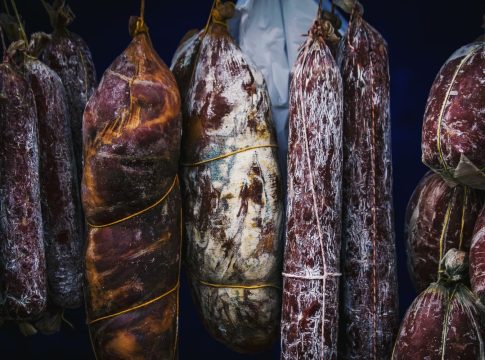 Sin morcilla, lomo, salchichón o chorizo: la alerta de Sanidad que te pone a régimen Sin morcilla, lomo, salchichón o chorizo: la alerta de Sanidad que te pone a régimen