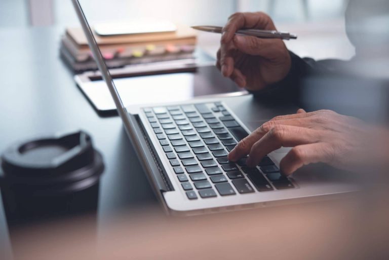 Establecer una estrategia efectiva para ganar visibilidad en internet. Opiniones sobre SETROI