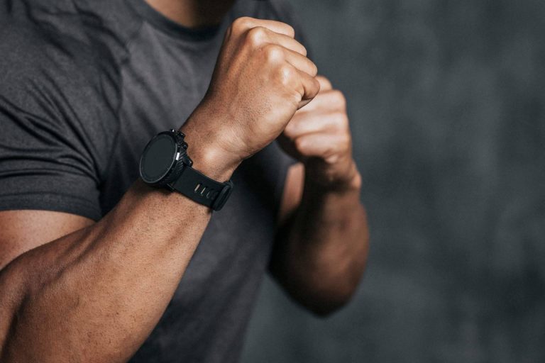 El reloj que resiste a cualquier aventura es Amazfit T-REX 2