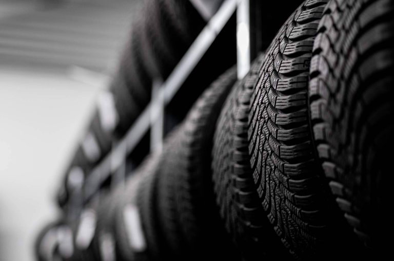 ¿Cuándo es recomendable cambiar los neumáticos del coche?