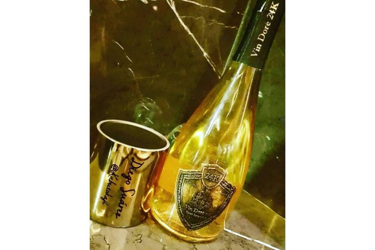 La gama de bebidas de lujo gastronómico se llama Vin Doré 24K