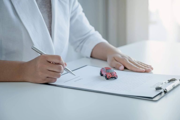 Los pasos a seguir para transferir un vehículo de forma segura, por Inforautos