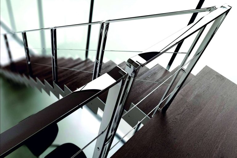 Consejos útiles para aprovechar las escaleras en la decoración navideña