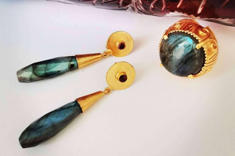 Las joyas con piedras de Isabel Lamadrid, una marca original y elegante