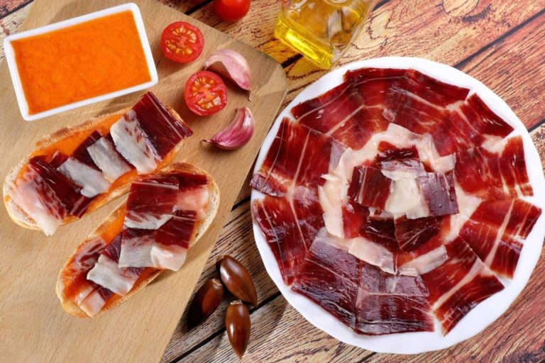 Gran variedad de jamón ibérico en Reygon