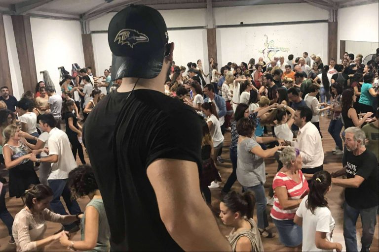 La escuela de baile de Txiki Bastida está creciendo notablemente