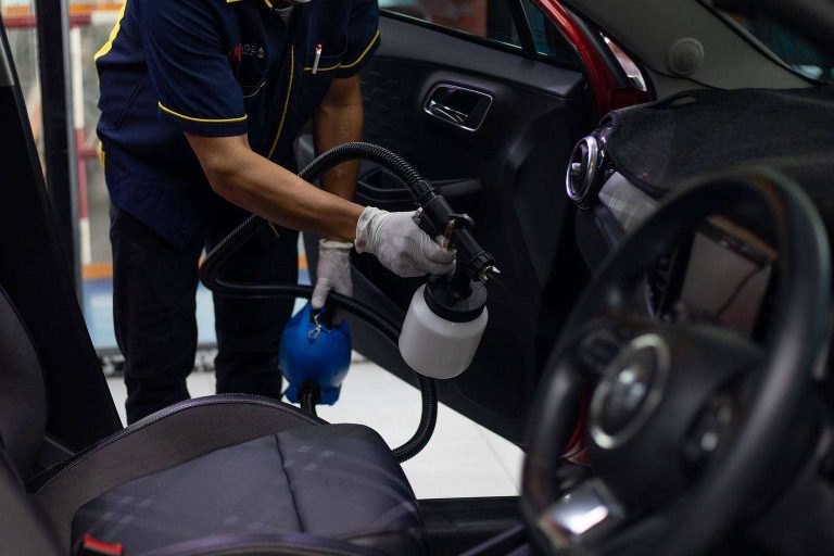 Pinturas Camp de Turia ofrece un amplio catálogo de productos para el detailing