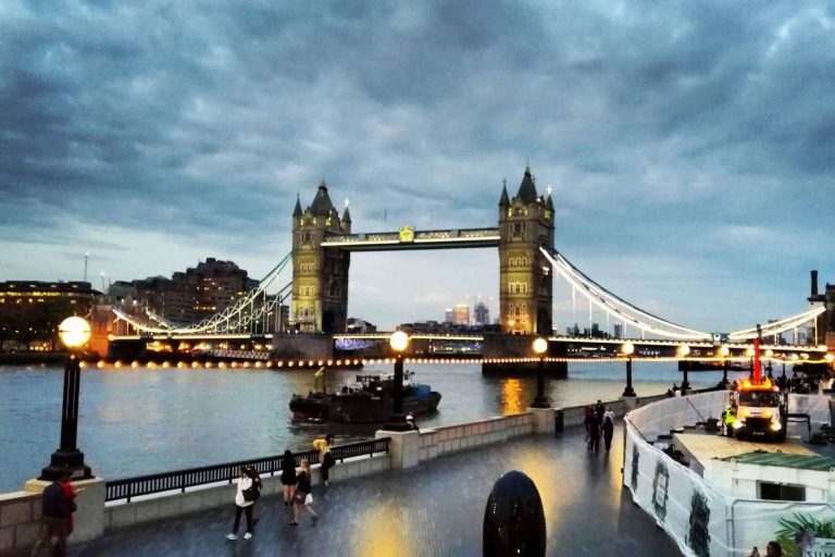 El método de las clases de inglés de English Tickety Boo consiste en experimentar y vivir el idioma en lugar de estudiarlo