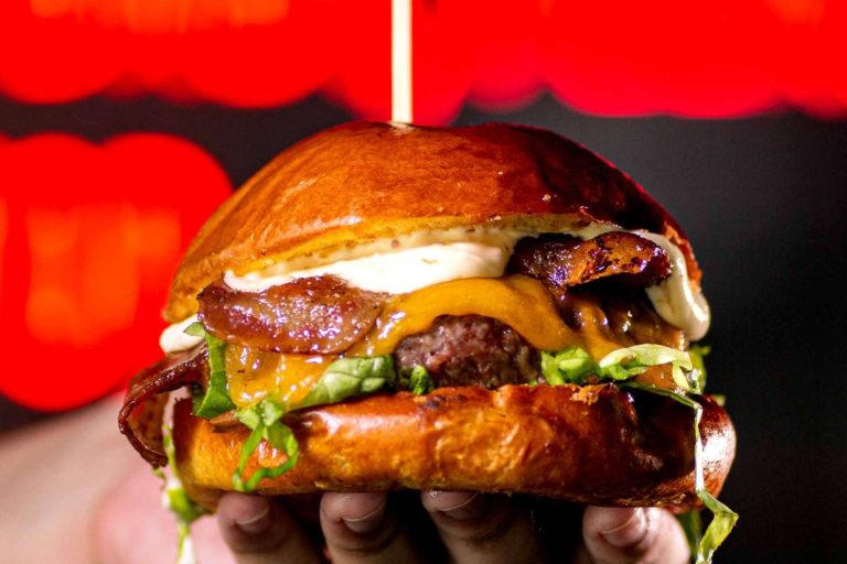 #PORNEAT es una marca de hamburguesas gourmet que arrasa en las redes