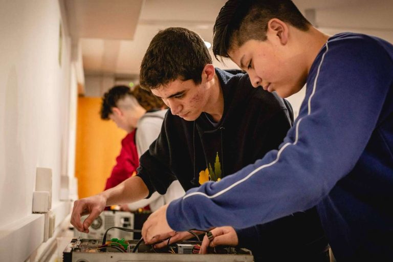 El programa dual de Pàlcam para cursos formativos