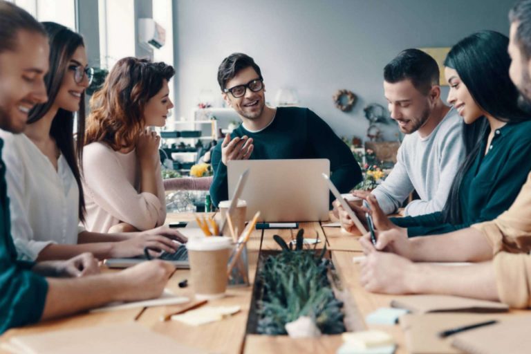 Grado Superior de Marketing y Publicidad de EEP iGroup para especializarse en estrategias de marketing