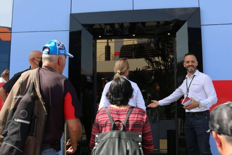 Disfrutar del Gran Premio de Valencia de Moto GP con entradas y hospedaje es ahora más fácil gracias a la plataforma EntradasGPValencia