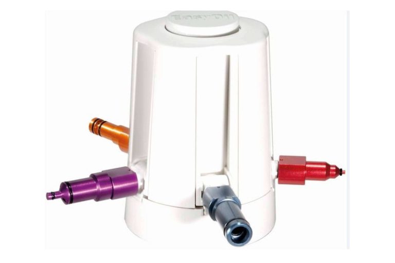 Aceites de lubricación para el correcto mantenimiento de los instrumentales dentales, con Praezimed