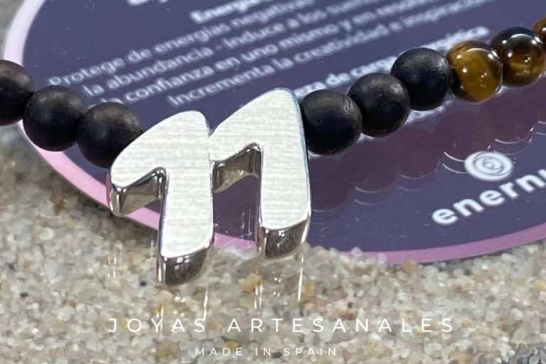 Llevar la alta vibración de los números maestros con los collares Enernums mayores