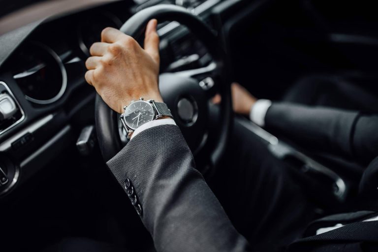 La compraventa de coches de lujo gestionada por Radikal Cars