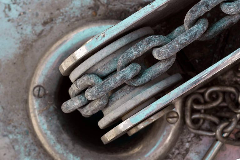 Anchor Windlasses Maxwell y otros marine supplies disponibles en Nova Argonautica