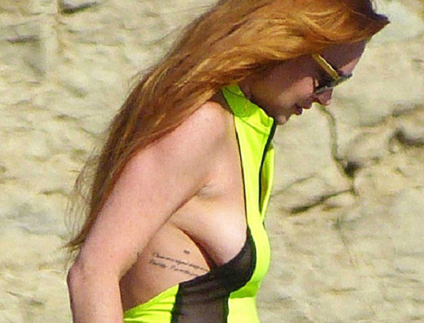 Famosas con poco pecho que se animan con vestidos infartantes