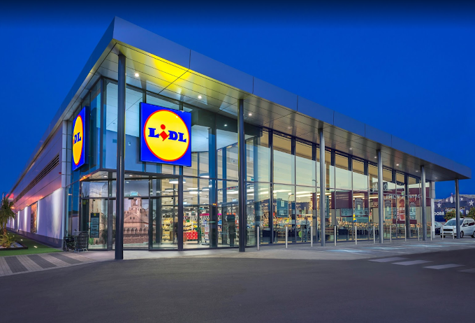 El cepillo eléctrico de Lidl que te deja el pelo liso por menos de 15 euros