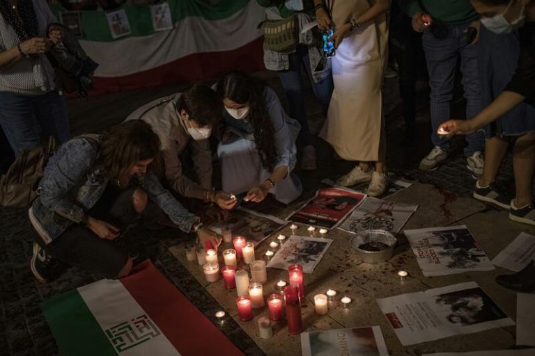 El Senado pide al Gobierno más firmeza en la condena a la represión en Irán y sanciones contra los responsables