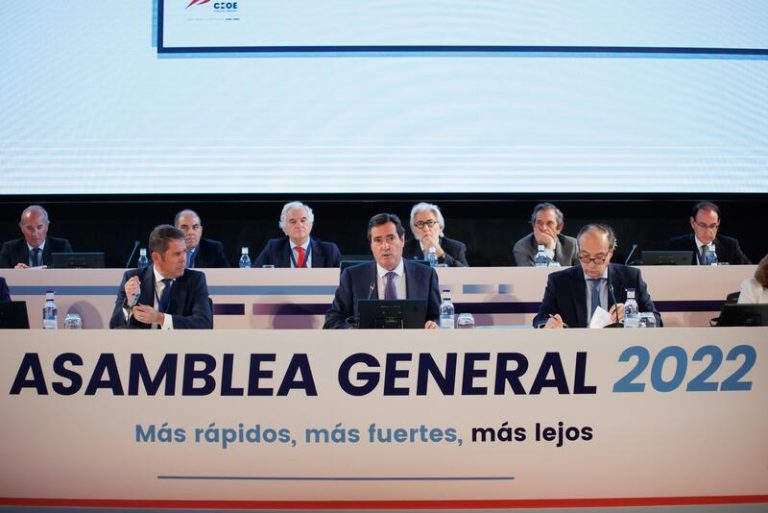 La CEOE cierra hoy el plazo de candidaturas a la Presidencia, con Garamendi y Guinda como aspirantes