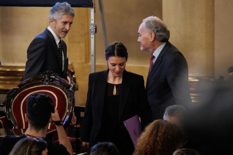 Hoy se cumple el plazo fijado por Irene Montero para que la Ley Trans se apruebe este año en el Congreso