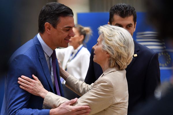 España suspende en Bruselas y obtiene un castigo en recorte de fondos europeos