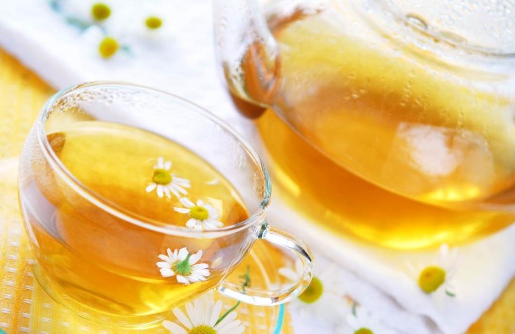 Adiós Omeprazol: los alimentos que protegen tu estómago igual o mejor 92 La manzanilla