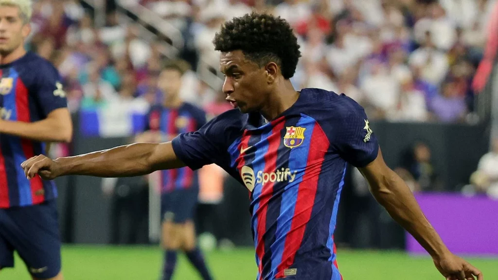 Las alternativas de Luis Enrique para sustituir a Gayá 106 La clara chance de Alejandro Balde