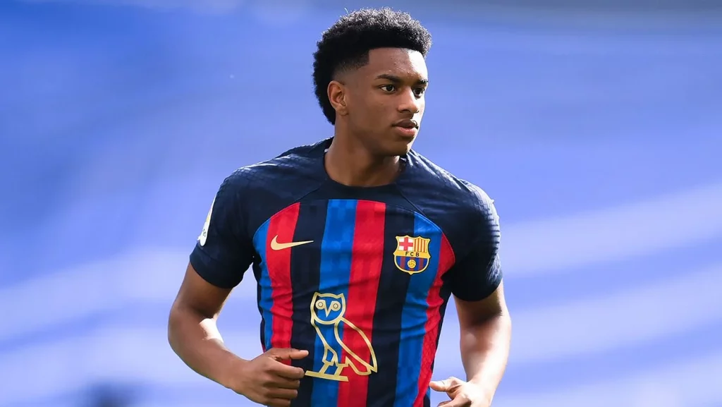 Alejandro Balde se está ganando la confianza del banquillo 