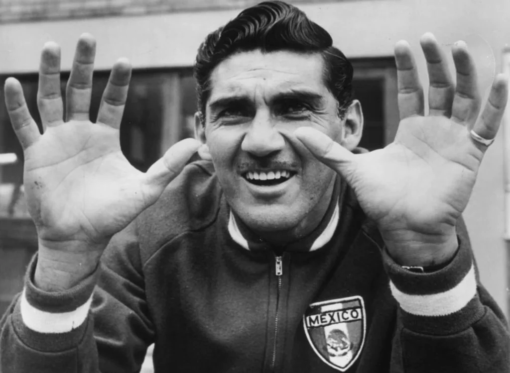 Antonio Carbajal, de México 