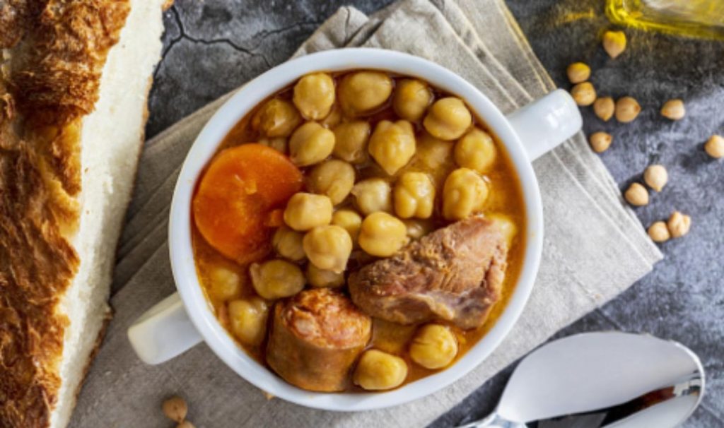 Cocido madrileño: así debes añadir los ingredientes para que quede bien combinado