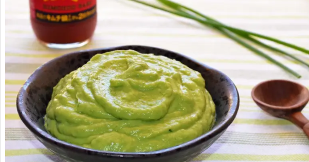 Cómo hacer un alioli de aguacate