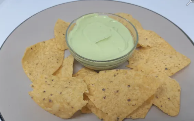 Cómo hacer un alioli de aguacate