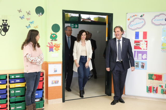 La educación concertada denuncia discriminación al quedar excluida de la reducción de horas lectivas
