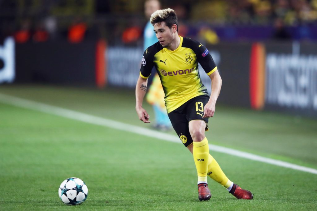 El lateral izquierdo que tiene en la mira el Real Madrid para este verano 38 El Borussia Dortmund busca pasta con el jugador