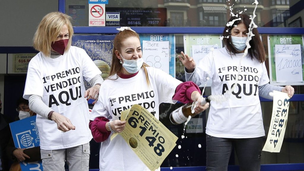 Esto es lo que debes hacer para ir de público al sorteo de la Lotería de Navidad 63 Entran por orden de llegada