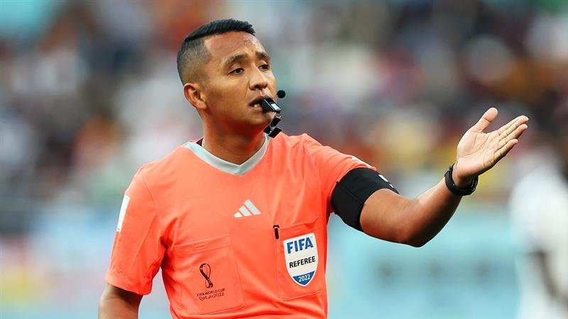 Ganan por partidos pitados 