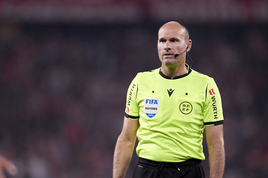 Hay escalafones para los árbitros 