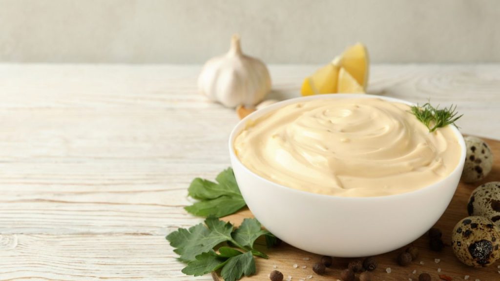 La receta de mayonesa japonesa que jamás pensarás que está mejor que la tradicional
