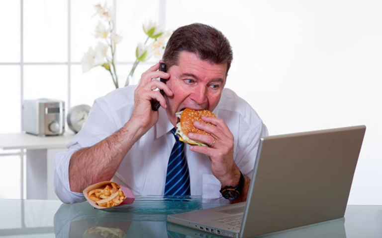 Los motivos por los que no deberías comer rápido