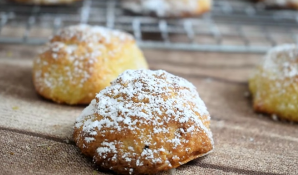 Los pasteles de mazapán y cabello de ángel que triunfan como postre en Navidad
