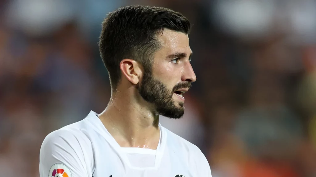 Las alternativas de Luis Enrique para sustituir a Gayá 99 Se busca el reemplazo de Gayá