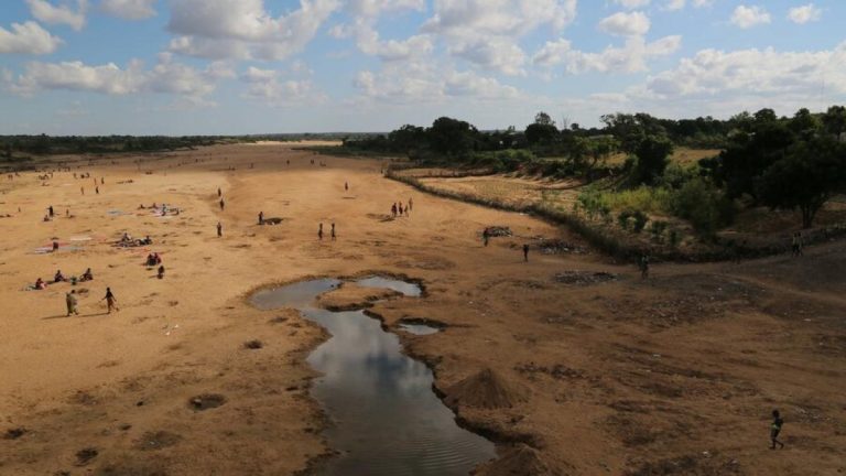 La ONU avisa de que la adaptación al cambio climático será un 50% más cara y los países reducen un 15% su financiación
