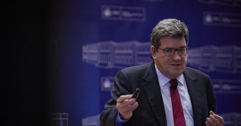 Escrivá 'atraca' a los trabajadores: el nuevo impuesto sobre el empleo que afecta a la nómina