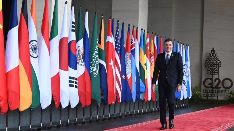 El Servicio de Seguridad Federal Ruso alerta al G20 sobre los peligros de la deuda, la construcción y la banca opaca